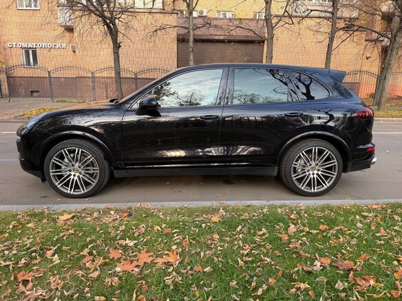 2015 Porsche Cayenne S II Рестайлинг (958), чёрный, 3600000 рублей - вид 8