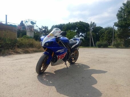 2011 Yamaha YZF-R1, белый, 550000 рублей, вид 2