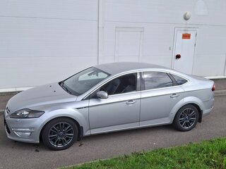 2013 Ford Mondeo IV Рестайлинг, серебристый, 900000 рублей, вид 4
