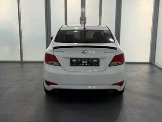 2015 Hyundai Solaris I Рестайлинг, белый, 1470000 рублей, вид 5