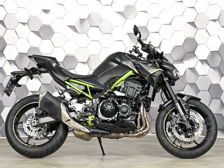 2022 Kawasaki Z 900, чёрный, 1099000 рублей, вид 3