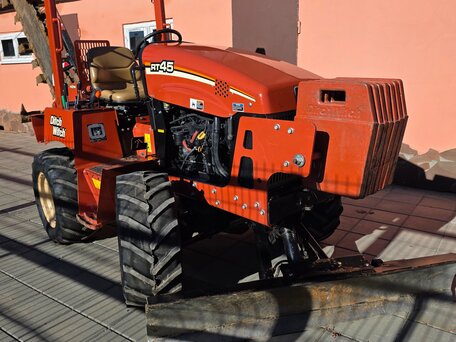 2012 DitchWitch Траншеекопатель, красный, 2300000 рублей, вид 2