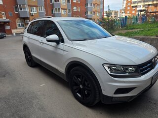 2018 Volkswagen Tiguan II, белый, 2850000 рублей, вид 4