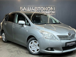 2012 Toyota Verso I, серый, 999000 рублей, вид 3
