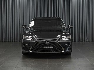 2020 Lexus ES 250 VII, чёрный, 4725000 рублей, вид 3