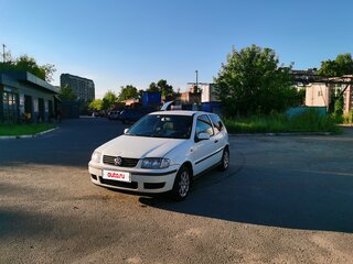 2001 Volkswagen Polo III Рестайлинг, белый, 290000 рублей, вид 1