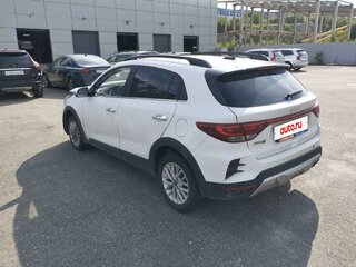 2022 Kia Rio X IV Рестайлинг, белый, 1182988 рублей, вид 4