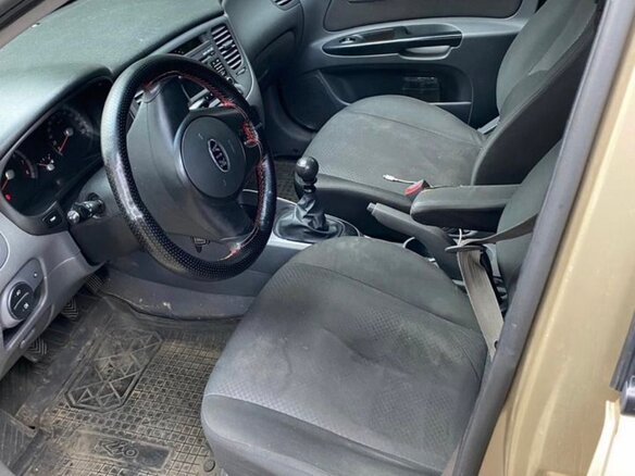 2009 Kia Rio II, бежевый, 260000 рублей - вид 7
