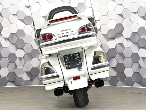 2003 Honda GL 1800 Gold Wing, белый, 949000 рублей - вид 5