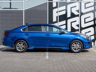 2021 Kia Cerato IV Рестайлинг, синий, 1825000 рублей, вид 5
