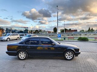 1988 BMW 5 серии 525i III (E34), чёрный, 255000 рублей, вид 2