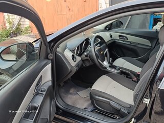 2014 Chevrolet Cruze I Рестайлинг, чёрный, 900000 рублей, вид 5