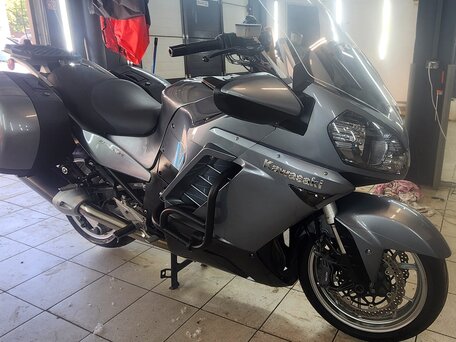 2008 Kawasaki GTR 1400 (Concours 14), серебристый, 700000 рублей, вид 1