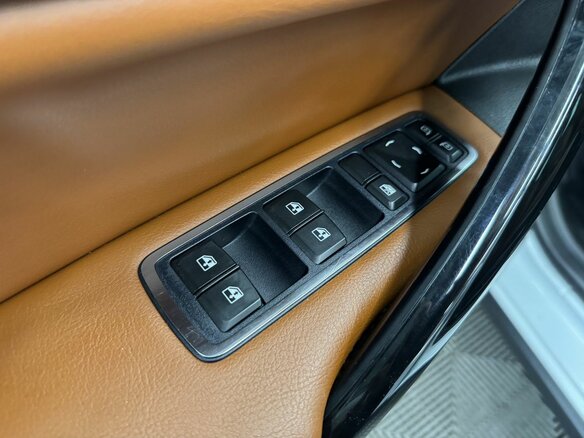 2024 Lada (ВАЗ) Vesta SW Cross I Рестайлинг (NG), белый, 1650000 рублей - вид 16
