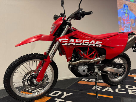 2024 Gas Gas ES 700, красный, 1030000 рублей, вид 4