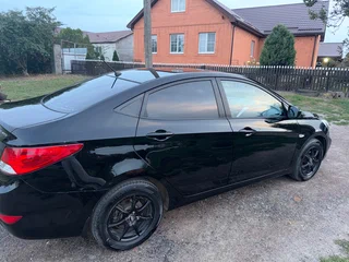 2011 Hyundai Solaris I, чёрный, 850000 рублей, вид 5
