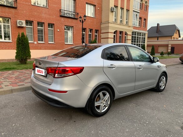 2016 Kia Rio III Рестайлинг, серебристый - вид 6