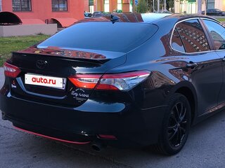 2019 Toyota Camry VIII (XV70), синий, 2100000 рублей, вид 4