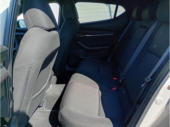 2022 Mazda 3 IV (BP), серебристый, 1425000 рублей - вид 14