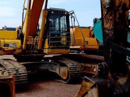 2022 Komatsu PC210, жёлтый, 8764000 рублей, вид 5