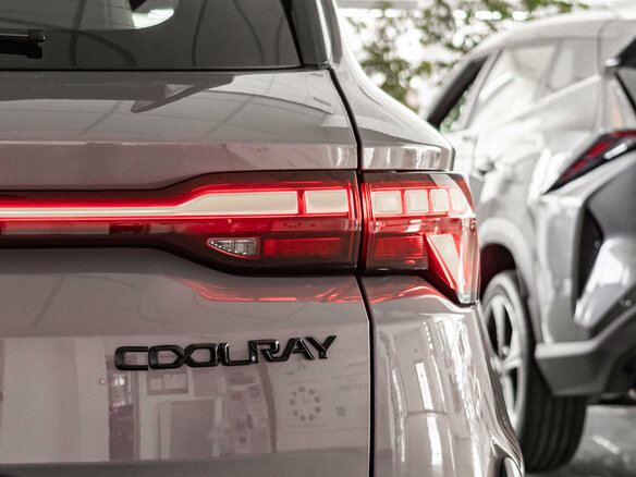 2026 Geely Coolray I Рестайлинг 2, пурпурный, 2964900 рублей - вид 37