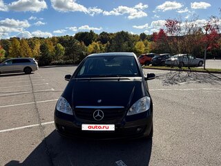 2011 Mercedes-Benz A-Класс 180 II (W169) Рестайлинг, чёрный, 720000 рублей, вид 2