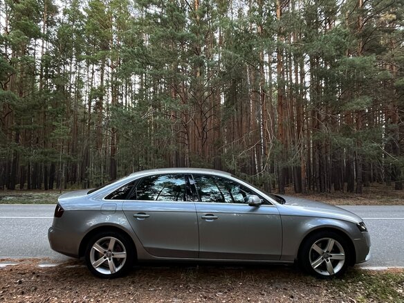 2010 Audi A4 IV (B8), серый, 1050000 рублей - вид 5