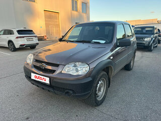 2018 Chevrolet Niva I Рестайлинг, коричневый, 685000 рублей, вид 1