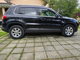 2011 Volkswagen Tiguan I, чёрный, 1000000 рублей, вид 3