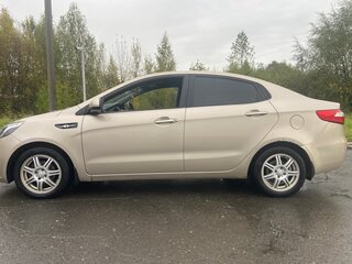 2015 Kia Rio III, бежевый, 500000 рублей, вид 4