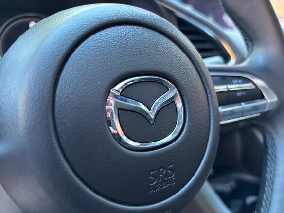2025 Mazda 3 Axela IV (BP), белый, 2340000 рублей - вид 12