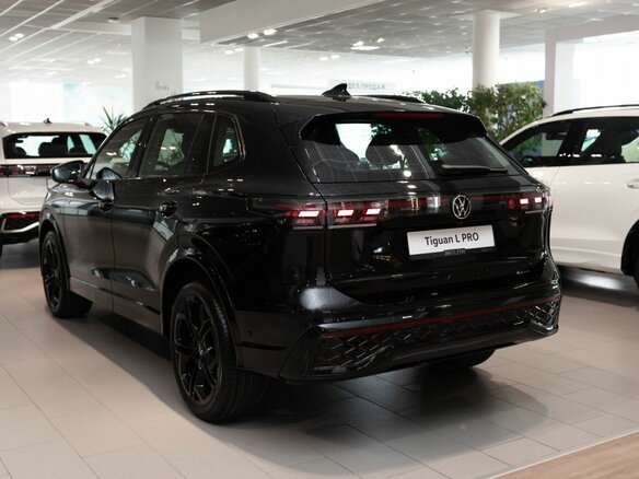 2026 Volkswagen Tiguan L Pro III (China Market), чёрный, 5350000 рублей - вид 5