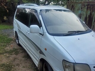 2000 Toyota Town Ace Noah III, белый, 390000 рублей, вид 3