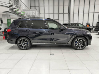 2019 BMW X7 40i I (G07), чёрный, 5400000 рублей, вид 4