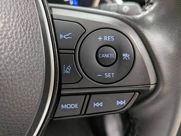 2022 Toyota Corolla Cross I, чёрный, 1769017 рублей - вид 20