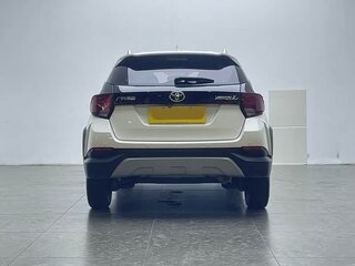 2023 Toyota Yaris Cross I, белый, 1535000 рублей, вид 4