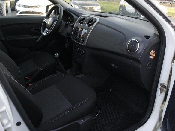 2019 Renault Sandero Stepway II Рестайлинг, белый, 1195000 рублей - вид 7