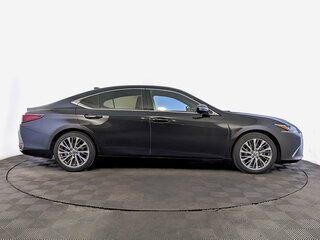 2020 Lexus ES 250 VII, чёрный, 3300000 рублей, вид 4