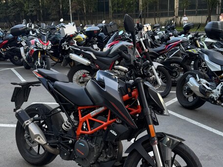 2023 KTM 390 Duke, чёрный, 490000 рублей, вид 3