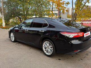2019 Toyota Camry VIII (XV70), чёрный, 2480000 рублей, вид 5