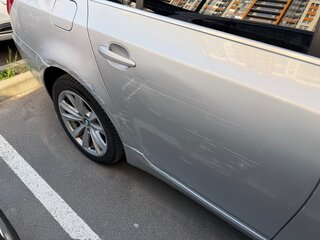 2008 BMW 5 серии 530xi V (E60/E61) Рестайлинг, серебристый, 950000 рублей, вид 5