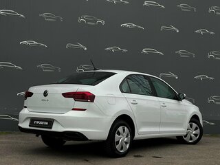 2022 Volkswagen Polo VI, белый, 1581800 рублей, вид 2