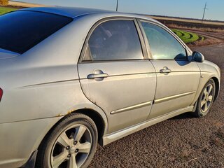 2007 Kia Cerato I Рестайлинг, серебристый, 280000 рублей, вид 4