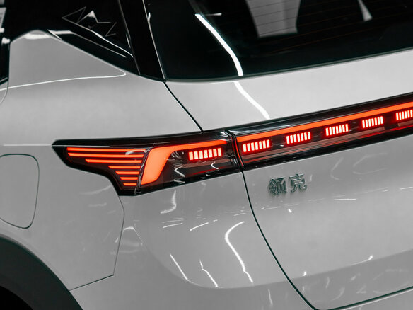 2026 Lynk & Co 06 I Рестайлинг, белый, 3450000 рублей - вид 28