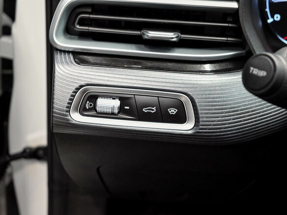 2024 Geely Emgrand II, белый, 1850000 рублей - вид 14