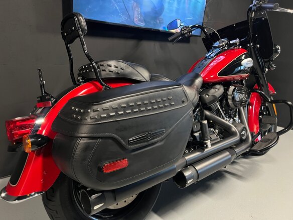 2021 Harley-Davidson Heritage, красный - вид 8
