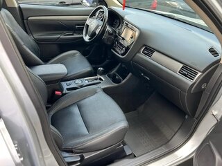 2014 Mitsubishi Outlander III Рестайлинг, серебристый, 1350000 рублей, вид 1