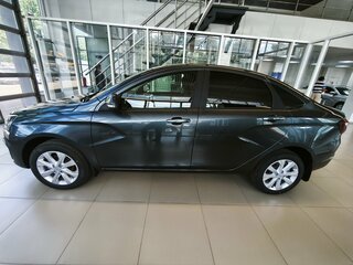 2026 Lada (ВАЗ) Vesta I Рестайлинг (NG), серый, 1805000 рублей, вид 4