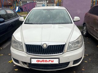 2010 Skoda Octavia Czech market II (A5) Рестайлинг, белый, 550000 рублей, вид 1