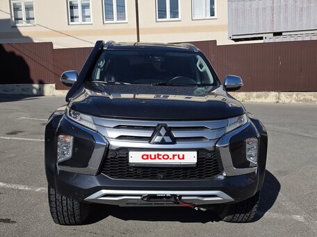 2022 Mitsubishi Pajero Sport III Рестайлинг, серый, 5200000 рублей, вид 2